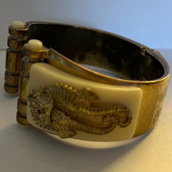 Cabi seahorse cuff bracelet - Picture 4 of 4